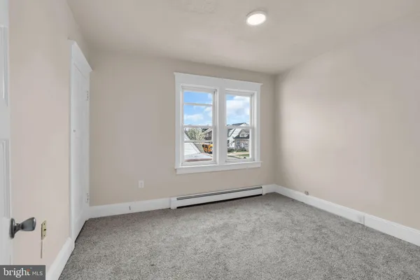 $299,999 | 69 Reed Avenue, Hamilton, NJ 08610