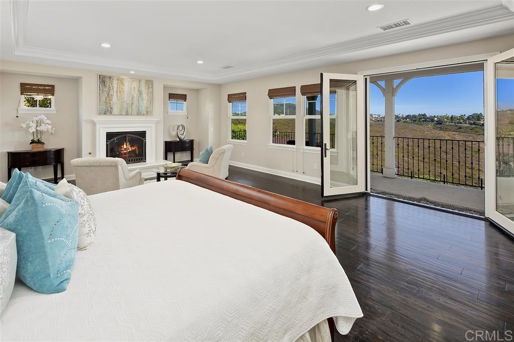 6937 Sitio Cordero Carlsbad, CA 92009 - Photo 14 of 25