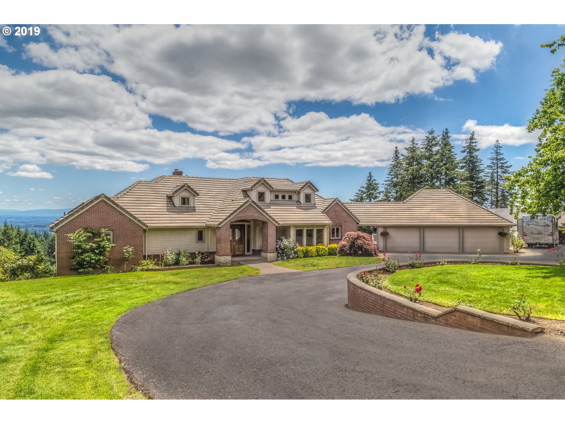 16860 Southwest Parrett Mountain Road Sherwood, OR 97140 - Photo 1 of 32 Gallery Image 1