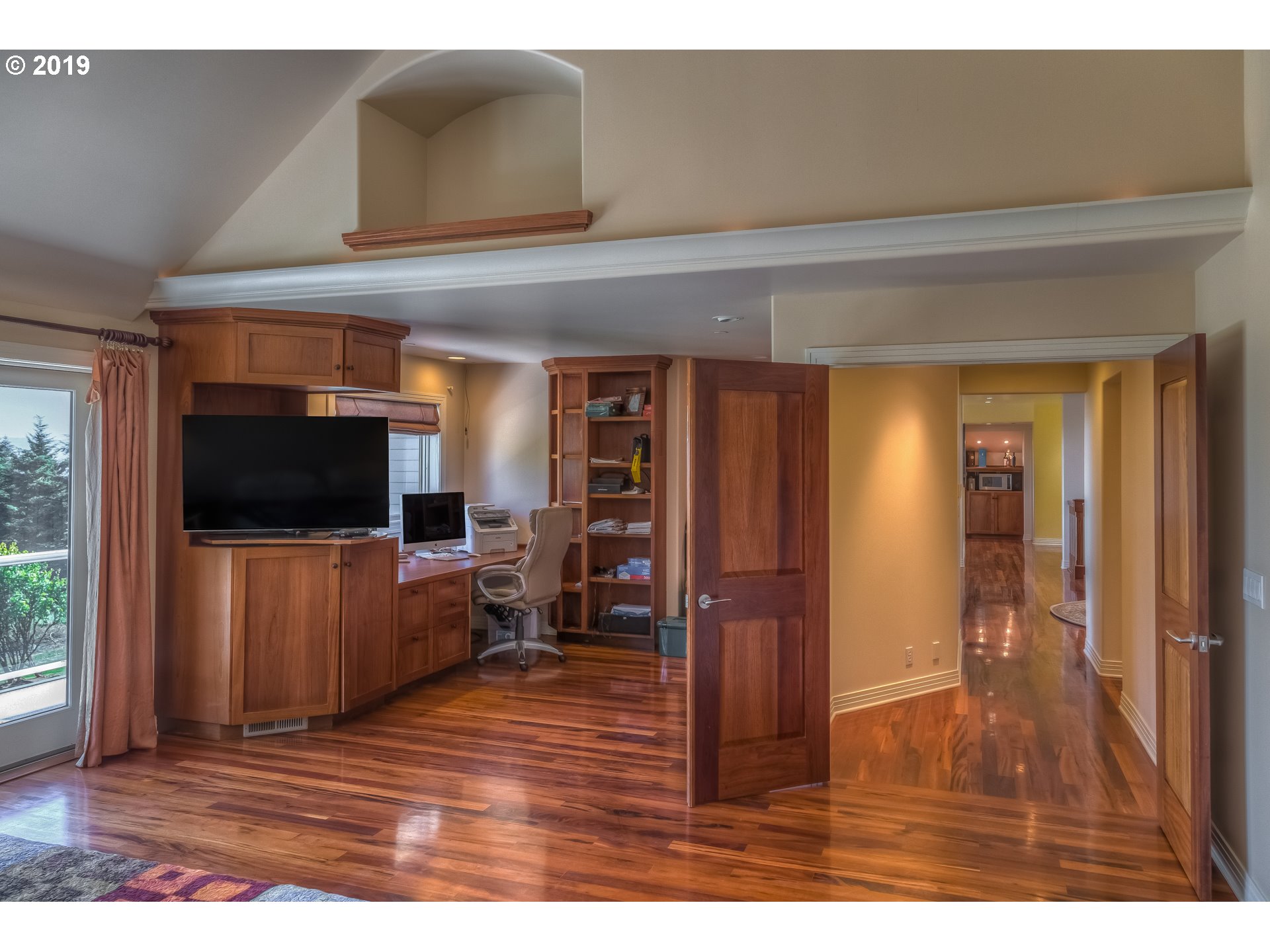 16860 Southwest Parrett Mountain Road Sherwood, OR 97140 - Photo 12 of 32 Gallery Image 12