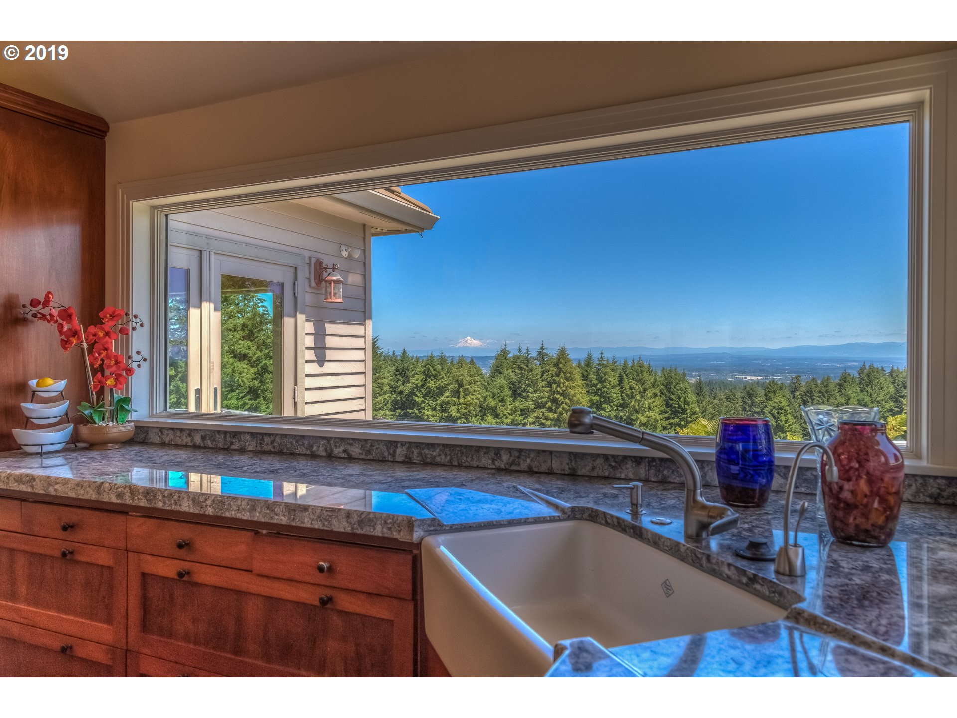 16860 Southwest Parrett Mountain Road Sherwood, OR 97140 - Photo 6 of 32 Gallery Image 6