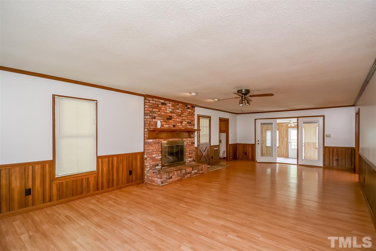 605 McGee Road Benson, NC 27504 - Photo 6 of 25 Gallery Image 6