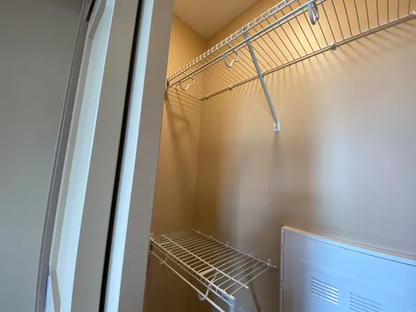 $1,899 | 83 Hanover Street, Unit 408, Manchester, NH 03101