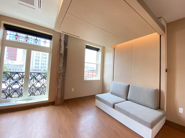 $1,899 | 83 Hanover Street, Unit 408, Manchester, NH 03101