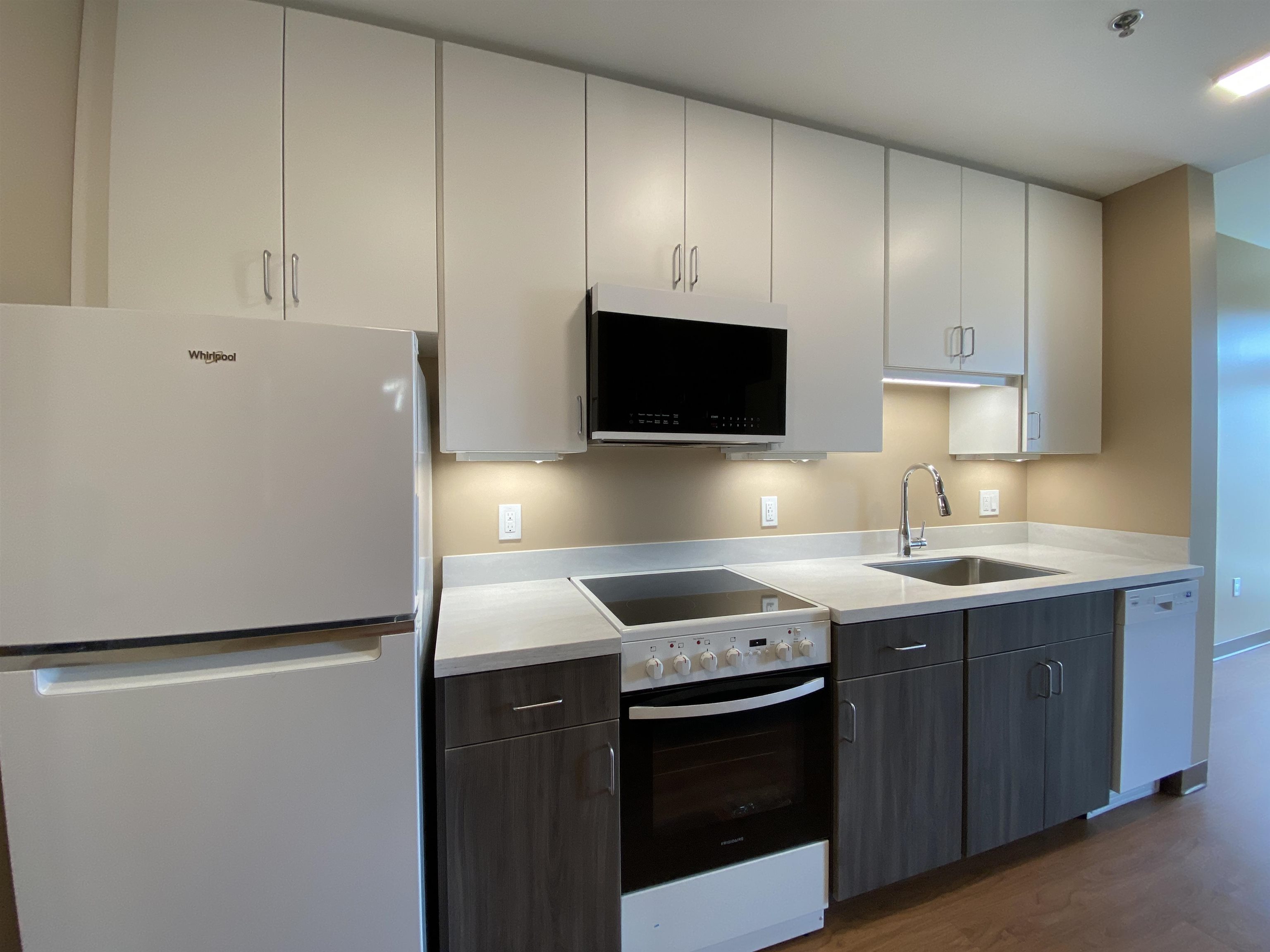 83 Hanover Street, Unit 408 Manchester, NH 03101 - Photo 39 of 56