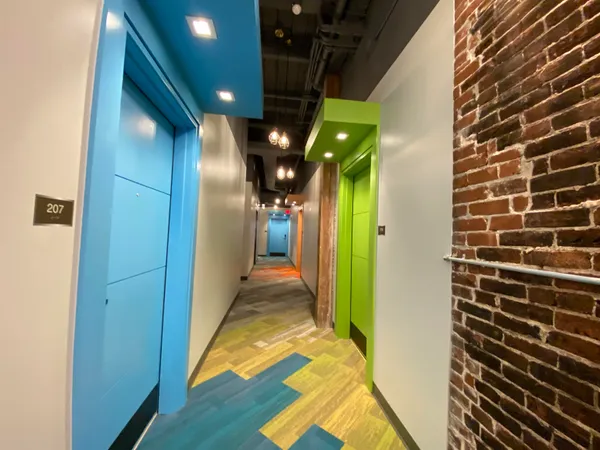 $1,899 | 83 Hanover Street, Unit 408, Manchester, NH 03101