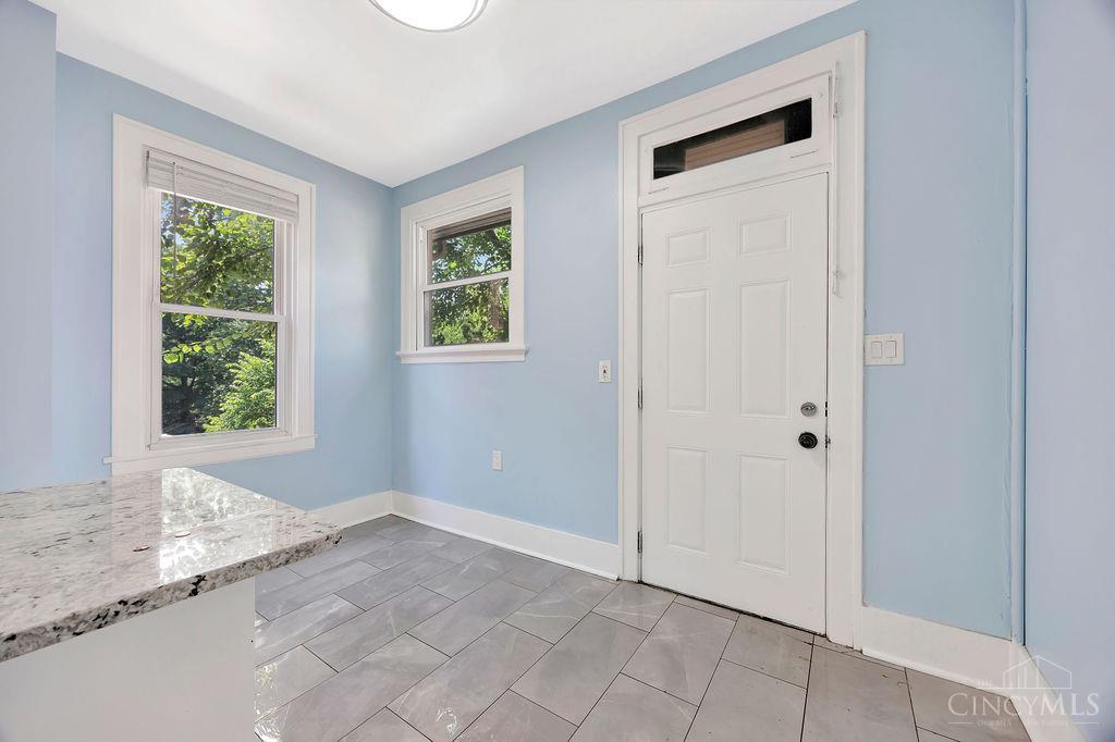 5069 Sidney Road Cincinnati, OH 45238 - Photo 4 of 45