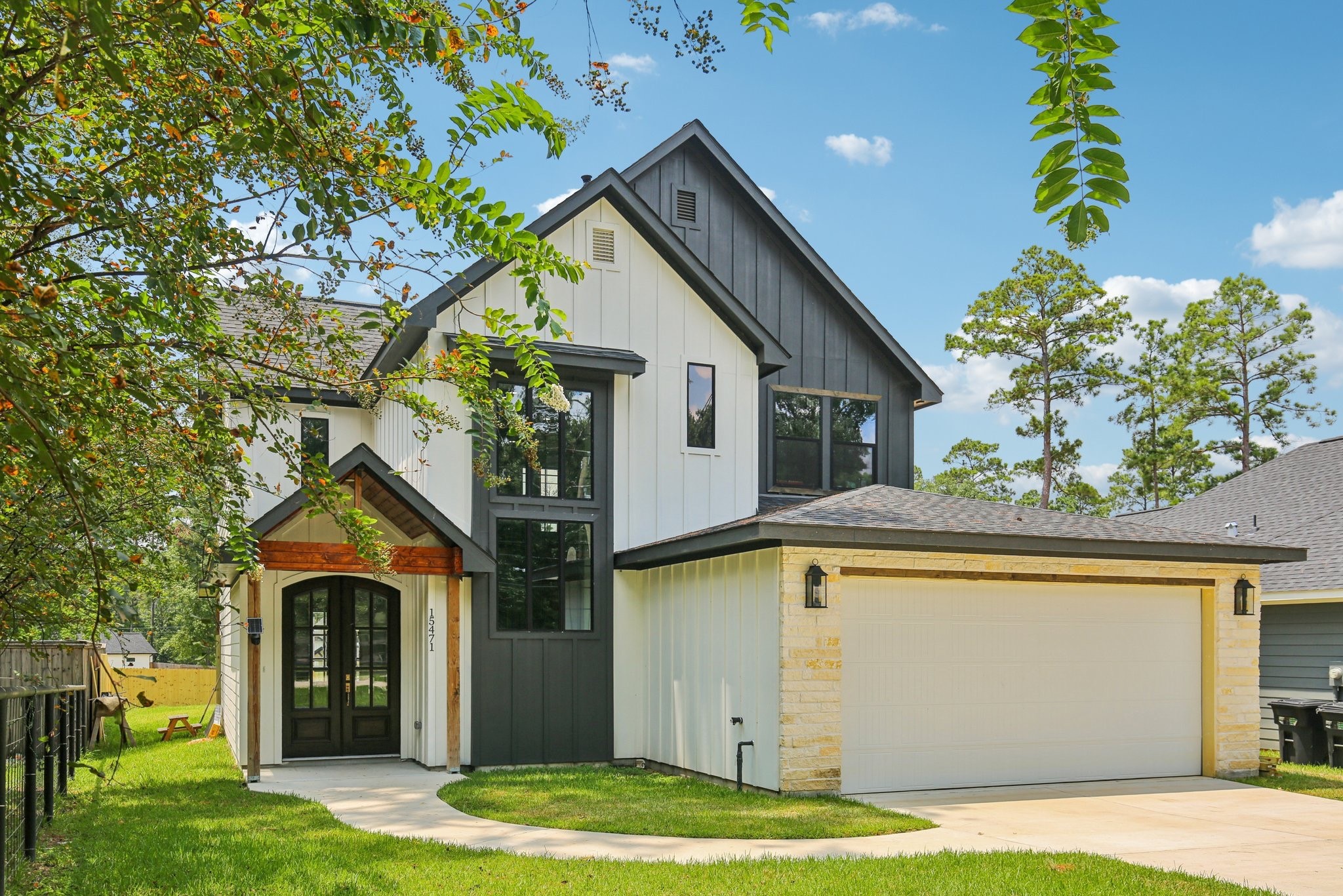 15471 Arrowhead Loop West Willis, TX 77378 - Photo 1 of 30