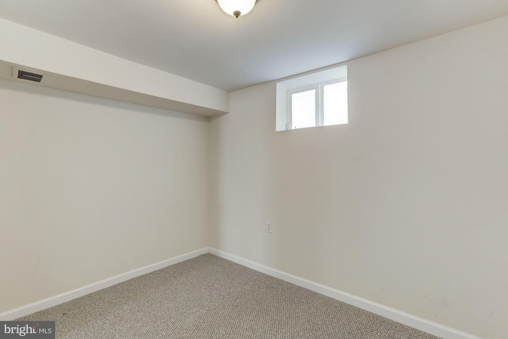4711 Nantucket Road College Park, MD 20740 - Photo 28 of 36 Extra den or guest room.