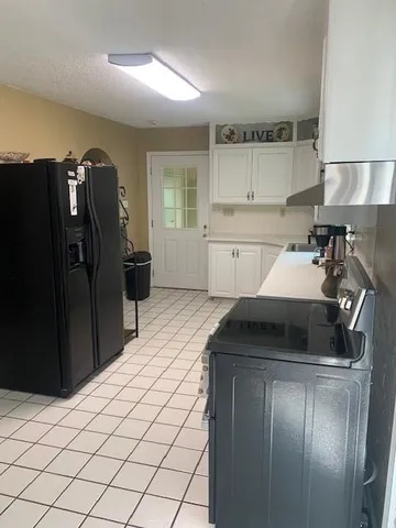 $299,000 | 4801 Gladstone Boulevard, Kansas City, MO 64123