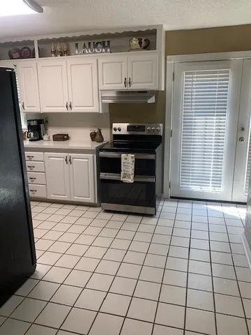 $299,000 | 4801 Gladstone Boulevard, Kansas City, MO 64123