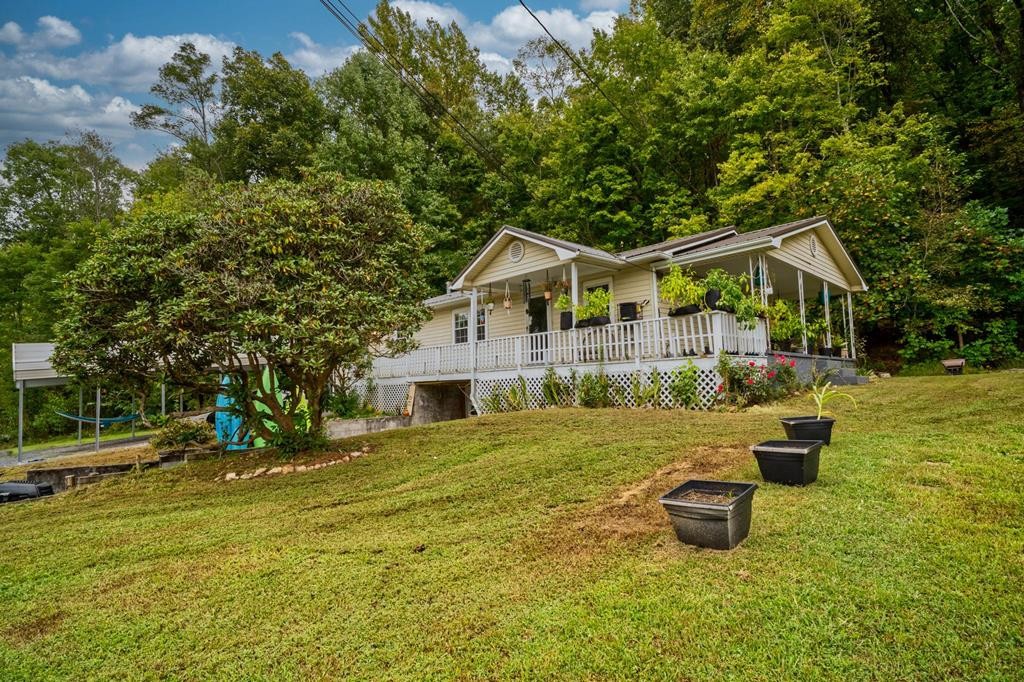 140 Giles Road Cosby, TN 37722 - Photo 1 of 41 Gallery Image 1