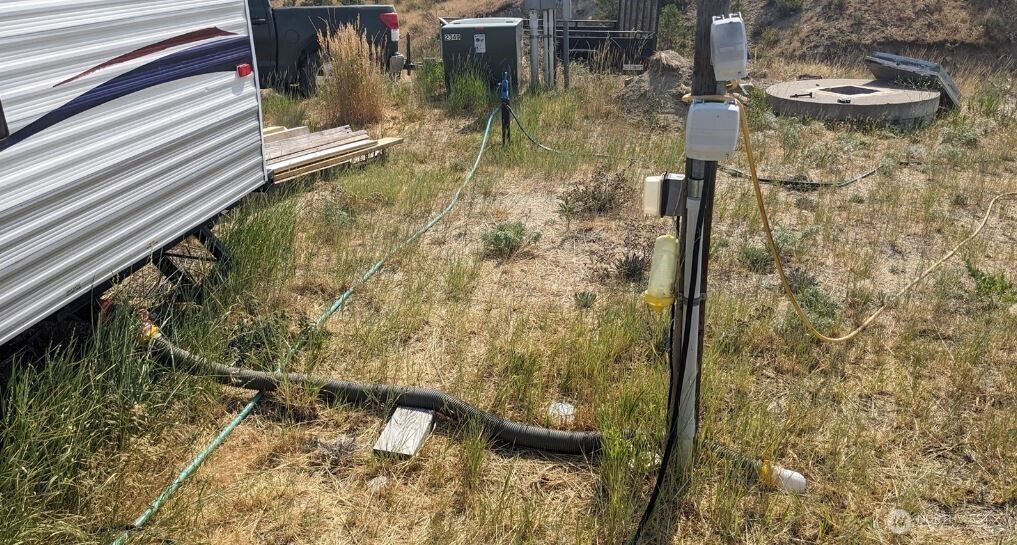 180 Harmony Heights Road Brewster, WA 98812 - Photo 13 of 13 a bathroom with a shower