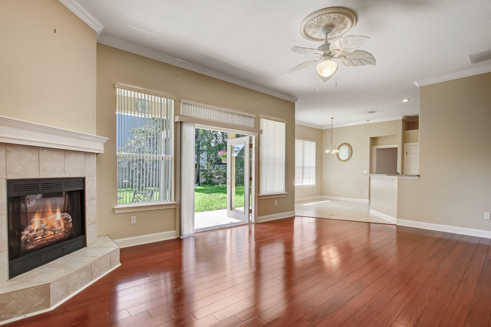 12421 Attrill Road Jacksonville, FL 32258 - Photo 13 of 46 Gas Fireplace