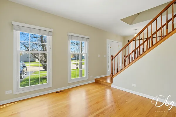 $435,000 | 105 Wildflower Lane, Round Lake Beach, IL 60073