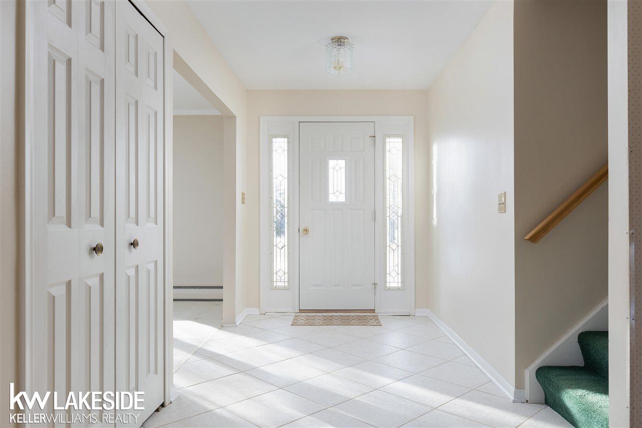 501 Longford Drive Rochester Hills, MI 48309 - Photo 7 of 38