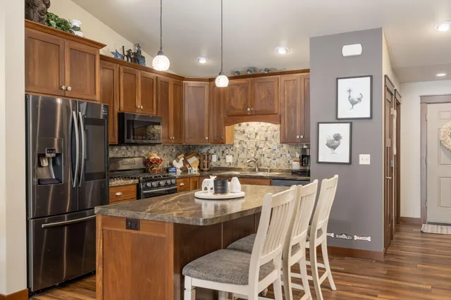 $400,000 | 475 Coronado Circle, Onalaska, WI 54650