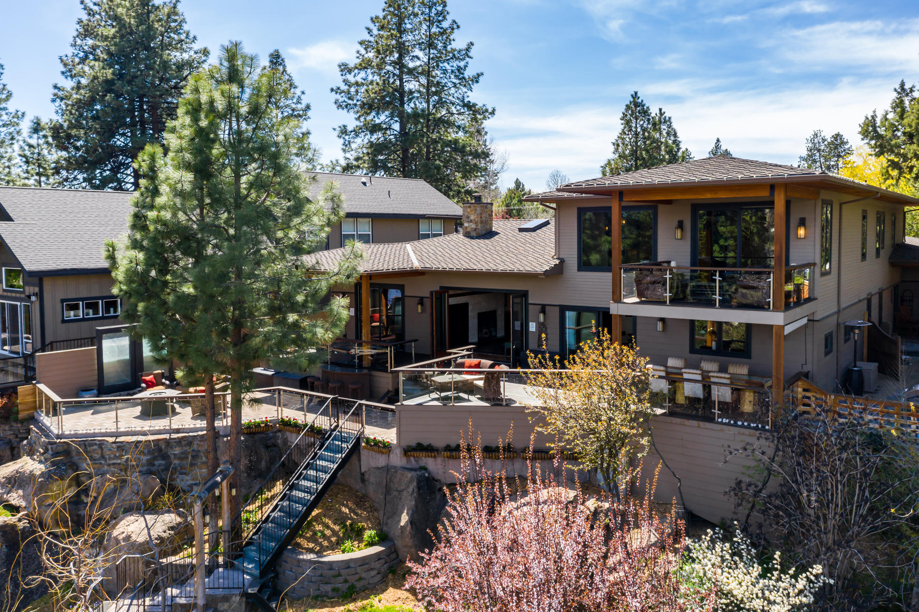 128 Northwest Allen Road Bend, OR 97703 - Photo 36 of 40 Lots of outdoor patios and decks