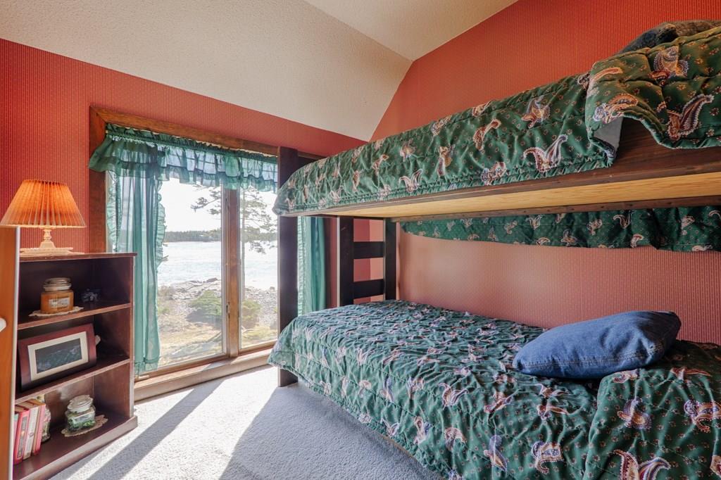 193 Lighthouse Point Road Gouldsboro, ME 04669 - Photo 22 of 33 Bonus room...good office space with...