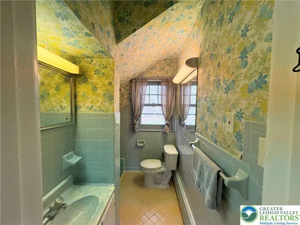$350,000 | 2120 Butztown Road, Bethlehem, PA 18017