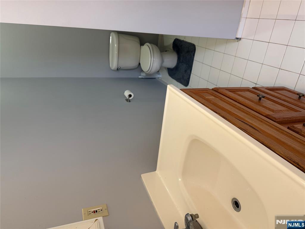 250 Park Avenue, Unit 3 East Rutherford, NJ 07073 - Photo 8 of 8