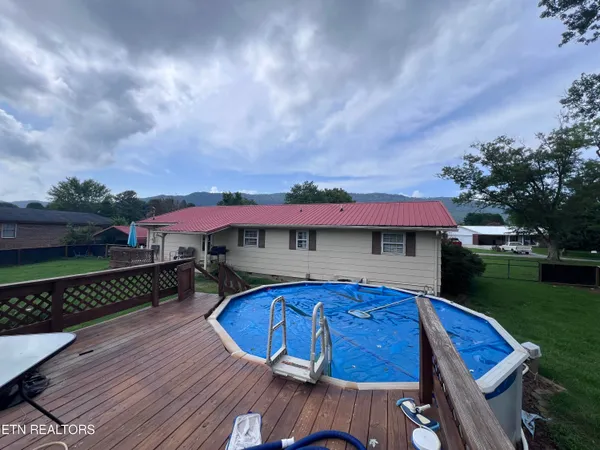 $235,000 | 132 Pine Knoll Lane, La Follette, TN 37766