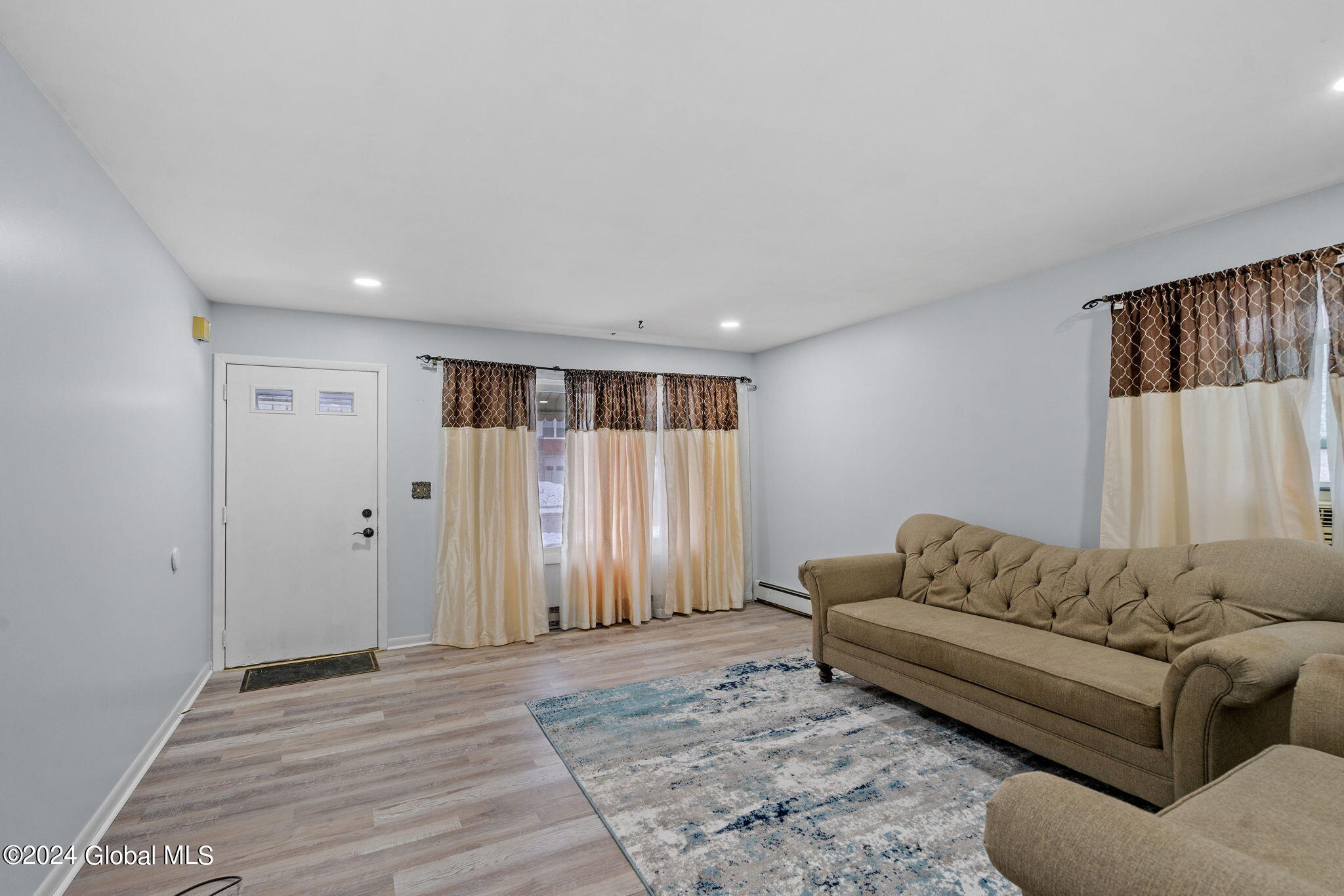 11 Hampton Street Menands, NY 12204 - Photo 7 of 30 36-web-or-mls-11-hampton-st