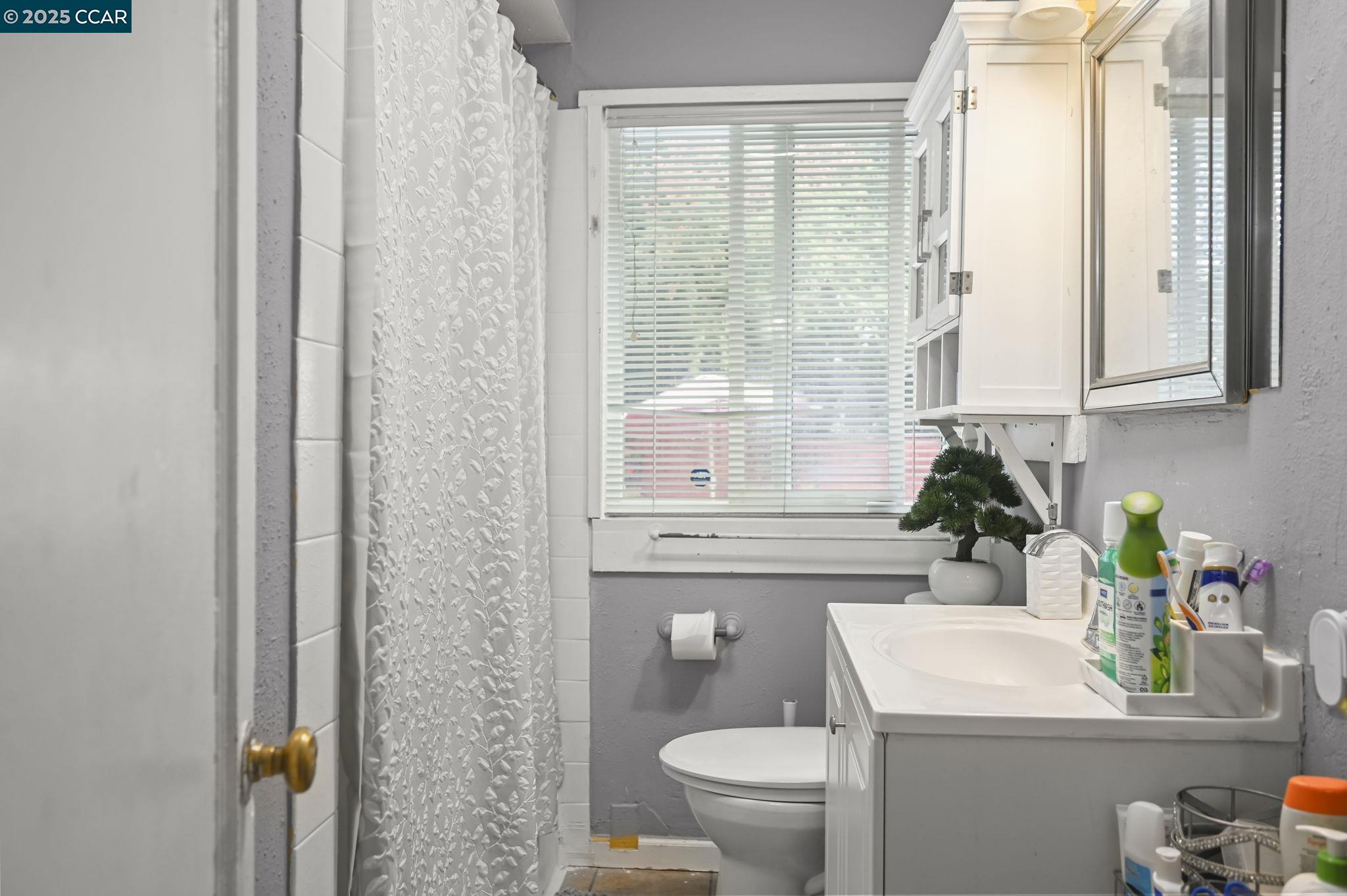 1954 North 6th Street Concord, CA 94519 - Photo 12 of 26