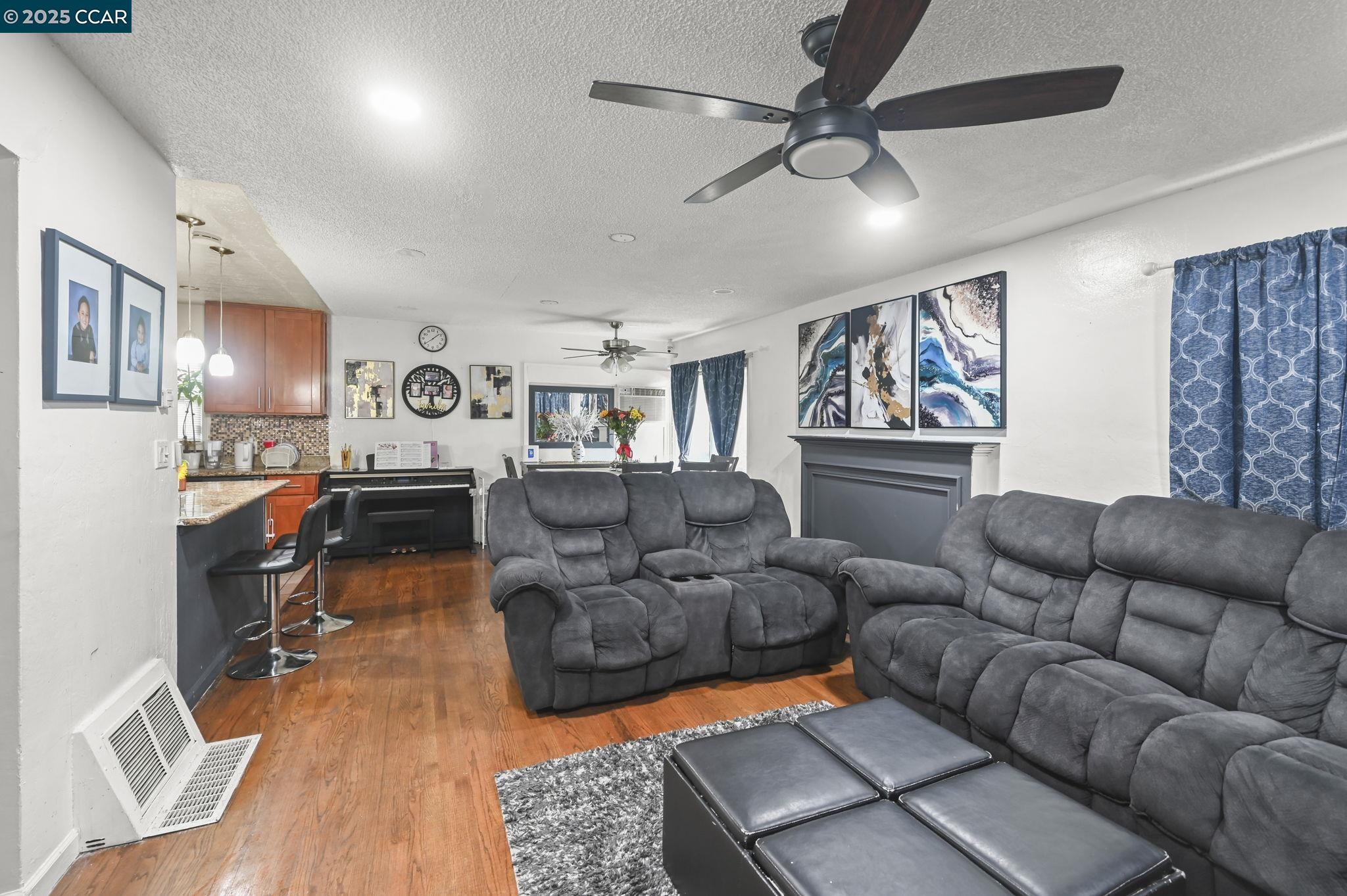 1954 North 6th Street Concord, CA 94519 - Photo 5 of 26