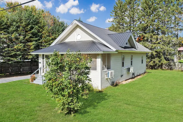 $179,900 | 22 Washington Street, Caribou, ME 04736