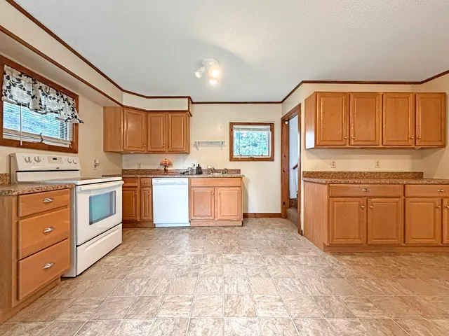 $179,900 | 22 Washington Street, Caribou, ME 04736