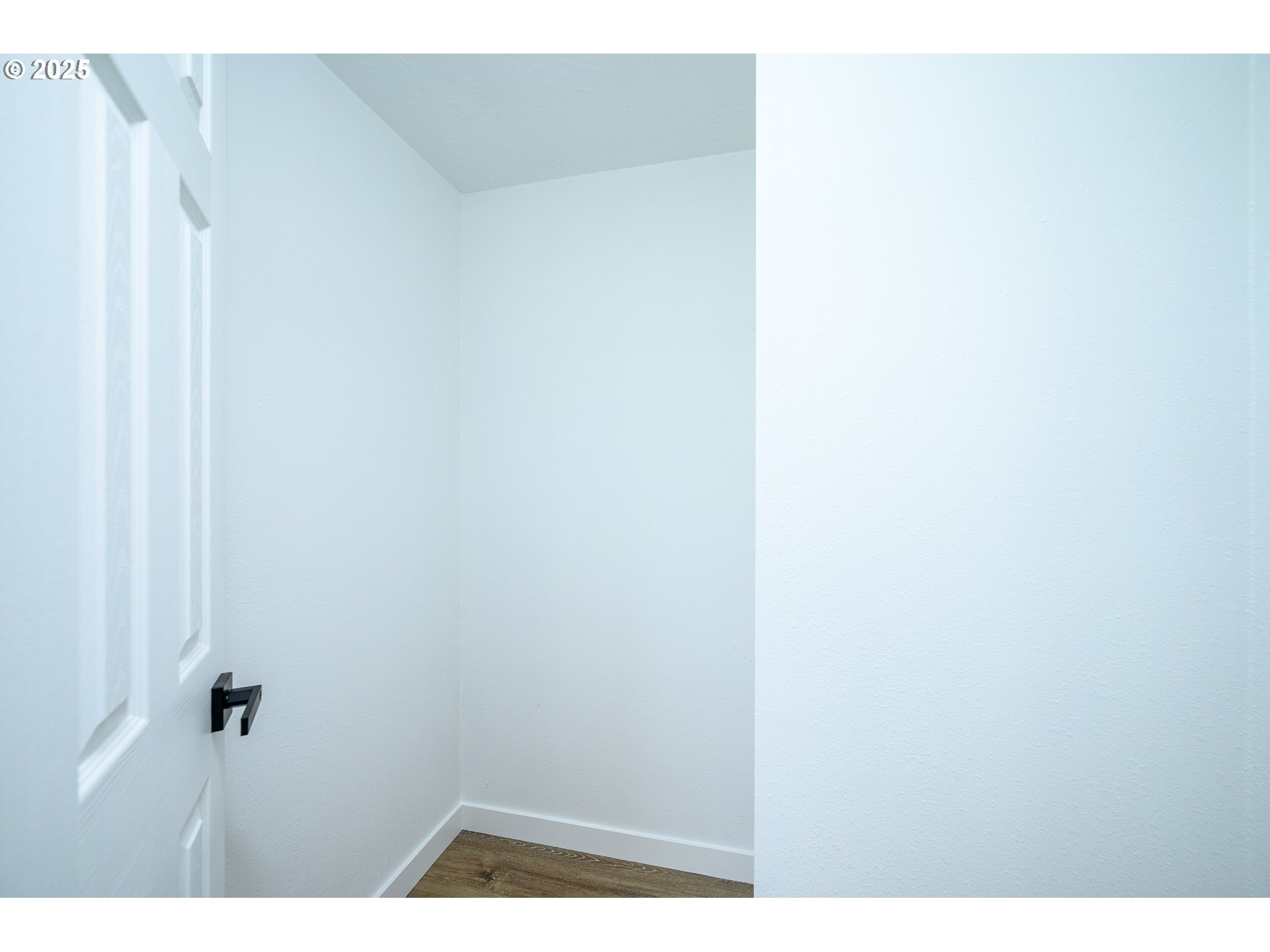 13620 Southwest Beef Bend Road, Unit 38 Portland, OR 97224 - Photo 13 of 38 a picture of door