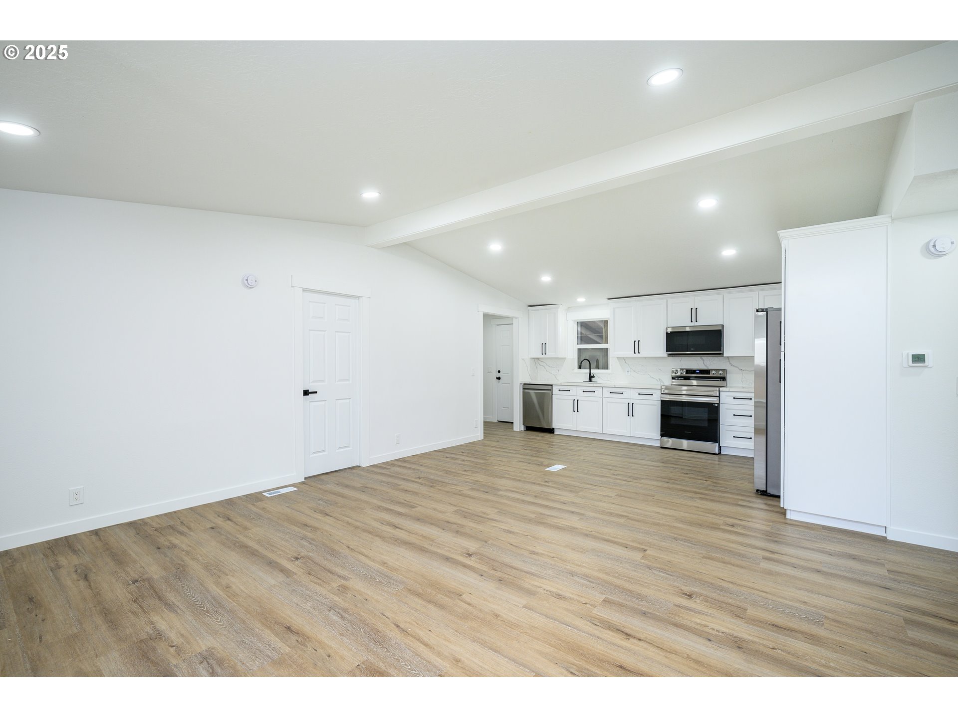 13620 Southwest Beef Bend Road, Unit 38 Portland, OR 97224 - Photo 2 of 38