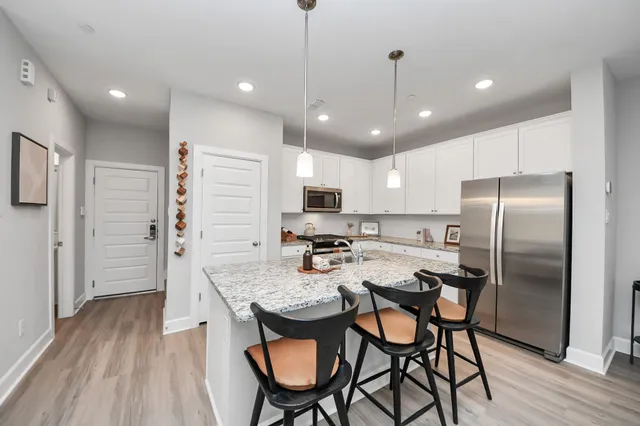 $2,299 | 5300 Berkeley Knl Circle, Unit 232, Richmond, TX 77407