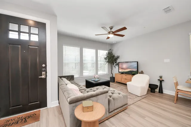 $2,299 | 5300 Berkeley Knl Circle, Unit 232, Richmond, TX 77407