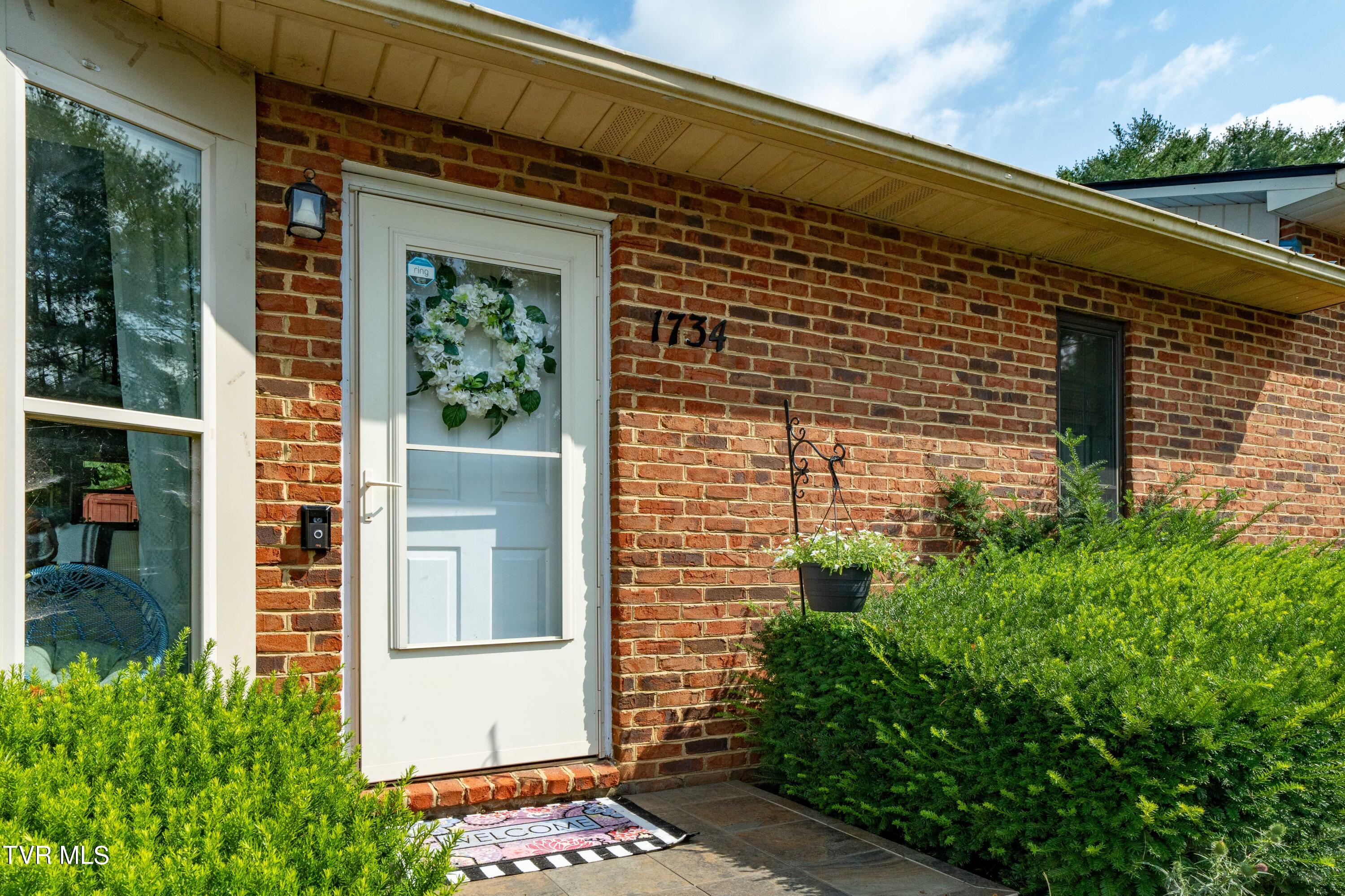 1734 Todd Drive Johnson City, TN 37604 - Photo 4 of 29 1734 Todd Drive (4 of 29)