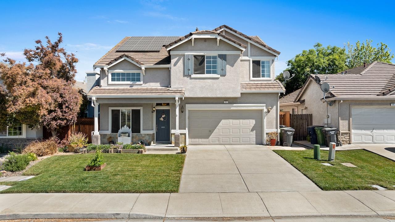 1827 Groveview Way Tracy, CA 95376 - Photo 2 of 56