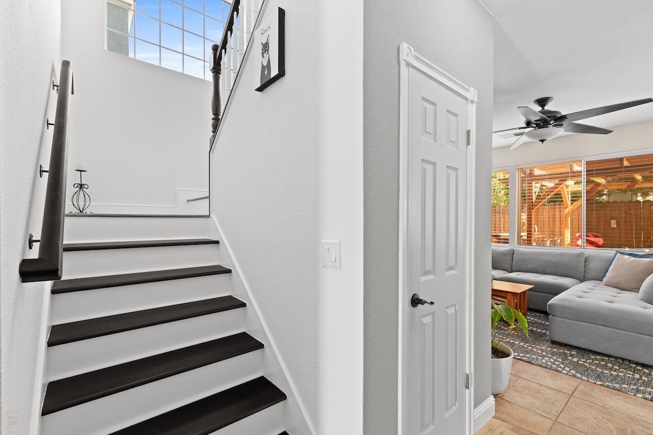 1827 Groveview Way Tracy, CA 95376 - Photo 25 of 56