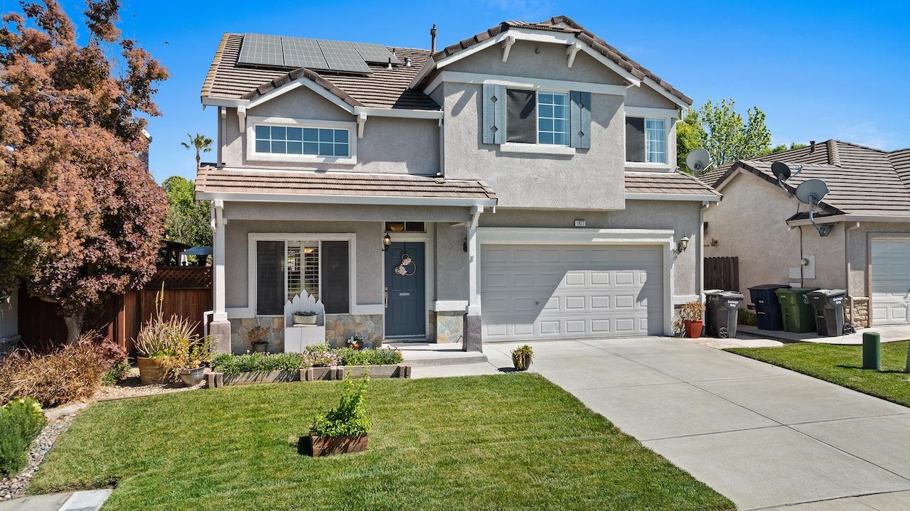 1827 Groveview Way Tracy, CA 95376 - Photo 3 of 56