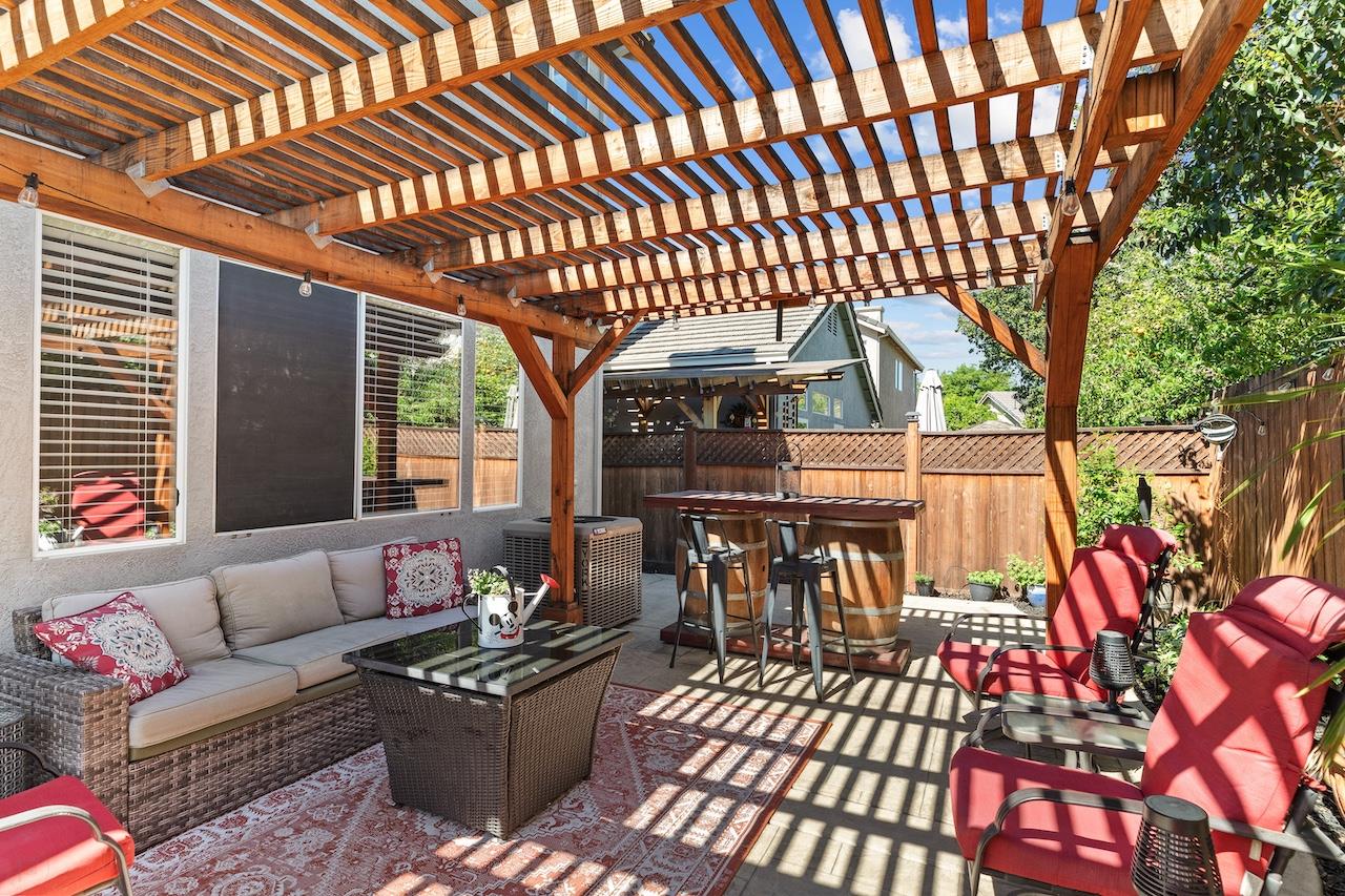 1827 Groveview Way Tracy, CA 95376 - Photo 47 of 56