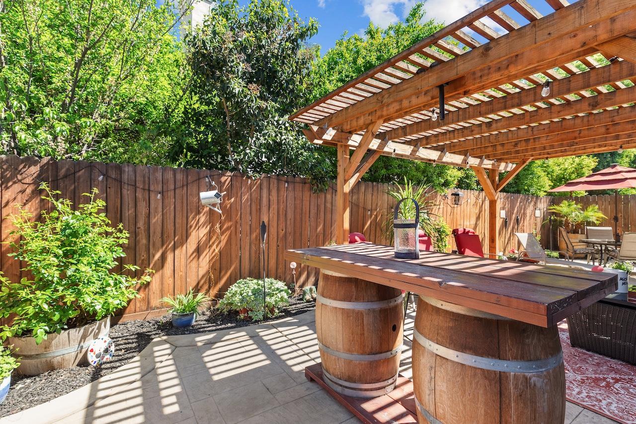 1827 Groveview Way Tracy, CA 95376 - Photo 50 of 56