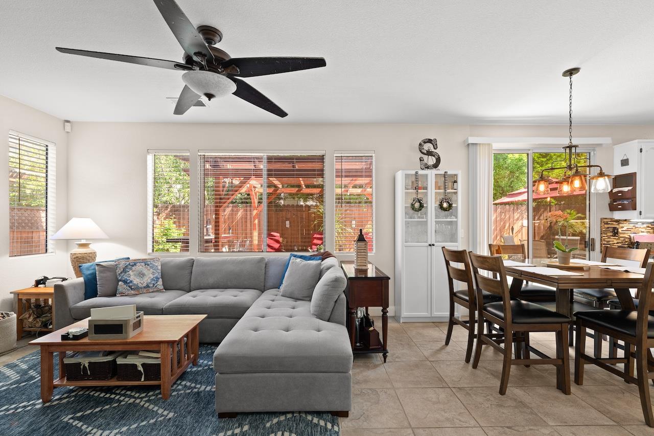 1827 Groveview Way Tracy, CA 95376 - Photo 10 of 56