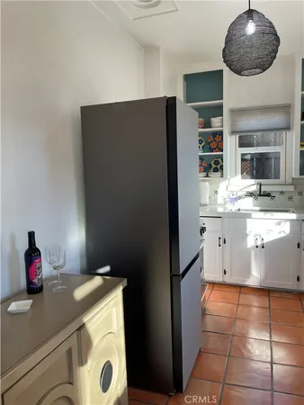 a view of livingroom with furniture