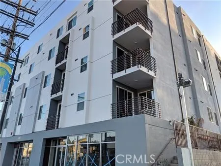 $2,850 | 7343 Reseda Boulevard, Reseda, CA 91335