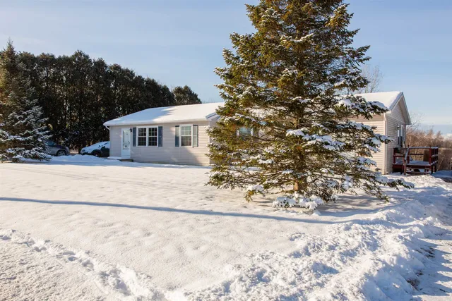 $515,000 | 525-527 Mill Pond Road, Colchester, VT 05446