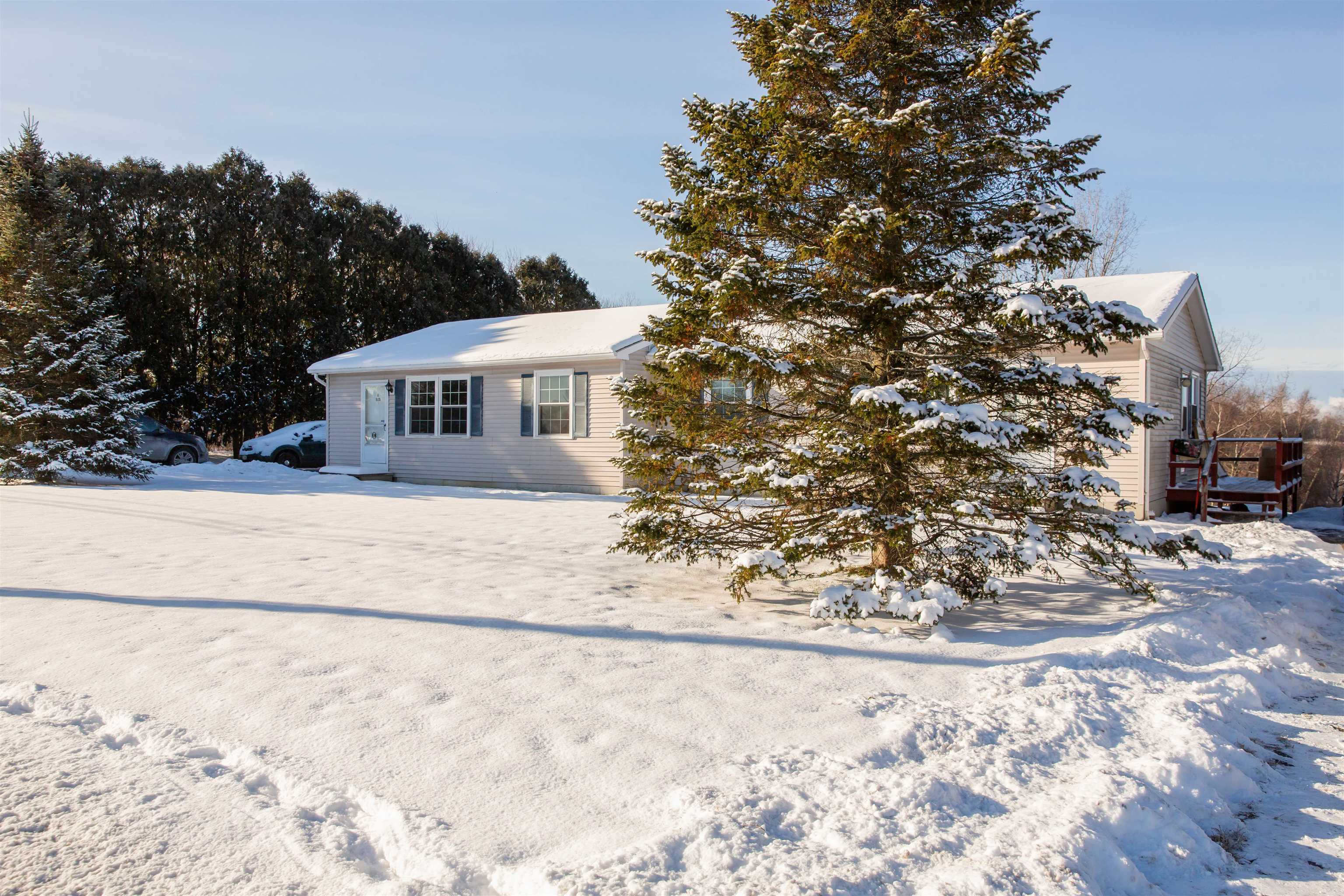 525-527 Mill Pond Road Colchester, VT 05446 - Photo 2 of 23