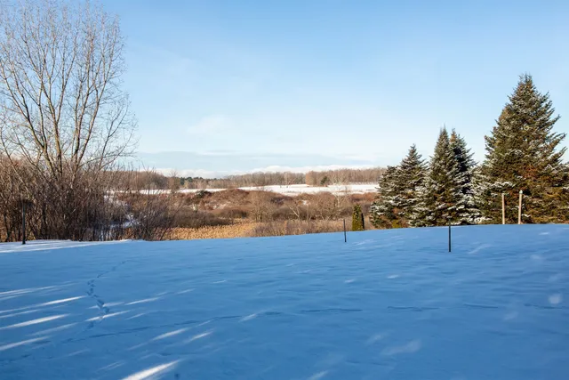 $515,000 | 525-527 Mill Pond Road, Colchester, VT 05446