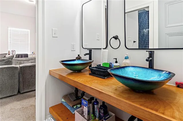 $6,300 | 4824 West Esplanade Avenue, Metairie, LA 70006