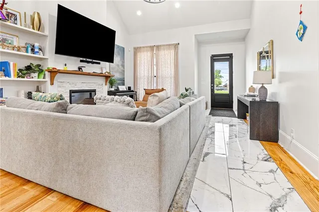 $6,300 | 4824 West Esplanade Avenue, Metairie, LA 70006