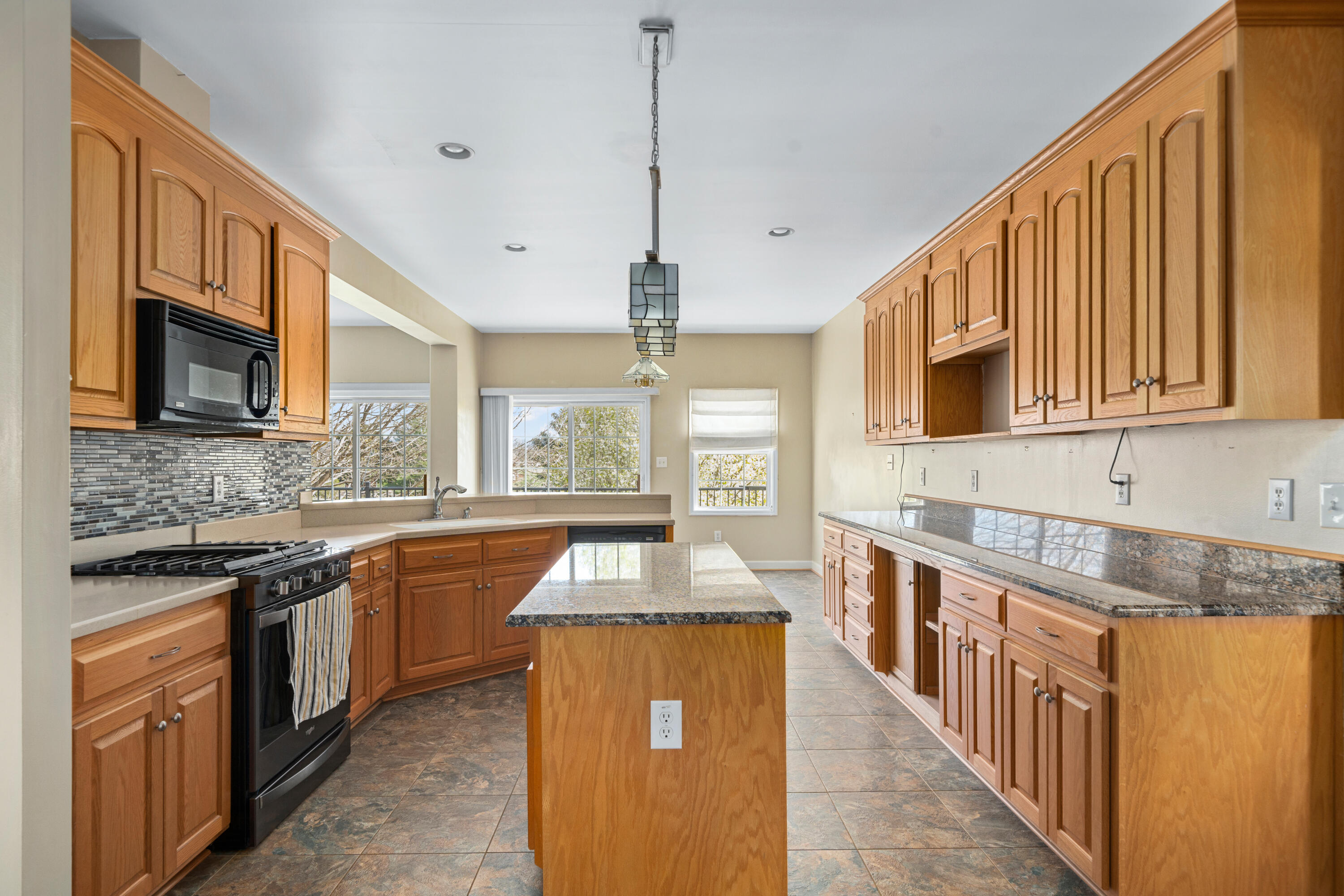 734 Blacksburg Road Fincastle, VA 24090 - Photo 15 of 30 Kitchen